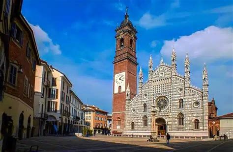 Incontri gay a Pavia: iniziative e locali